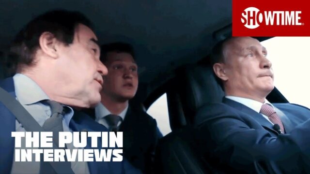 Ο Όλιβερ Στόουν συζητά με τον Πούτιν για τον Σνόουντεν