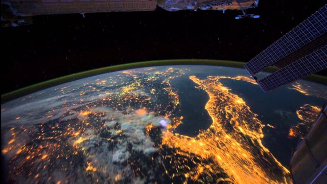 Η γη μέσα από τα “μάτια” του Δορυφορικού Σταθμού της NASA