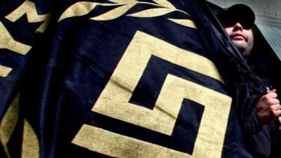 Παραδόθηκε η Ελένη Ζαρούλια στο ΑΤ Πεύκης για να οδηγηθεί στη φυλακή