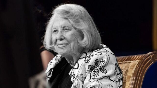 Η grande dame του κουτσομπολιού