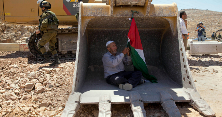 Οι Ισραηλινοί ροκανίζουν τη Δυτική Όχθη