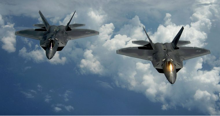 Το “κρυφτούλι” ανάμεσα σε F-22 Raptor και S-400 στη Συρία “δίνει” συμπεράσματα