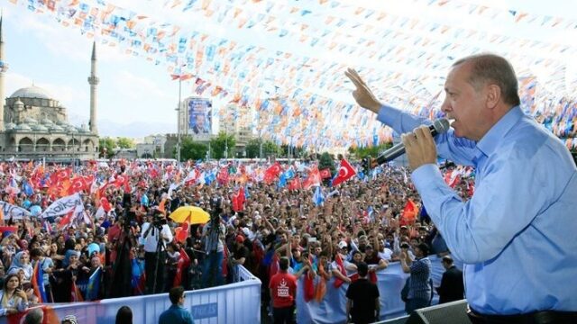 Η δημοκρατία δολοφονήθηκε στην Τουρκία – “Τύραννος” ο Ερντογάν