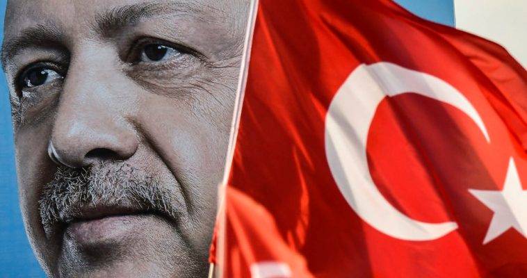 Κυριαρχία Ερντογάν σε τριχοτομημενη Τουρκία, Σταύρος Λυγερός