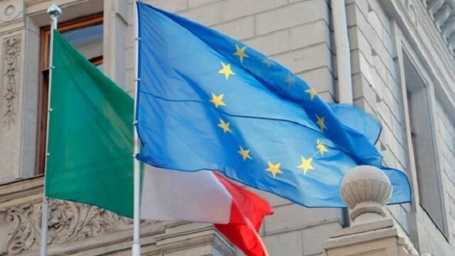 Μεγάλη αύξηση ιταλικών ομολόγων, πτώση  ευρώ, λόγω Ρώμης