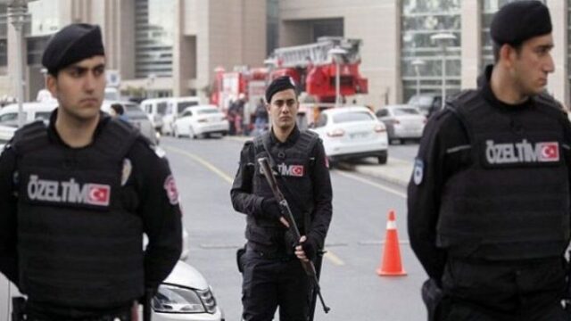 Τουρκία: Σύλληψη δύο “τρομοκρατών” έξω από τη Βουλή