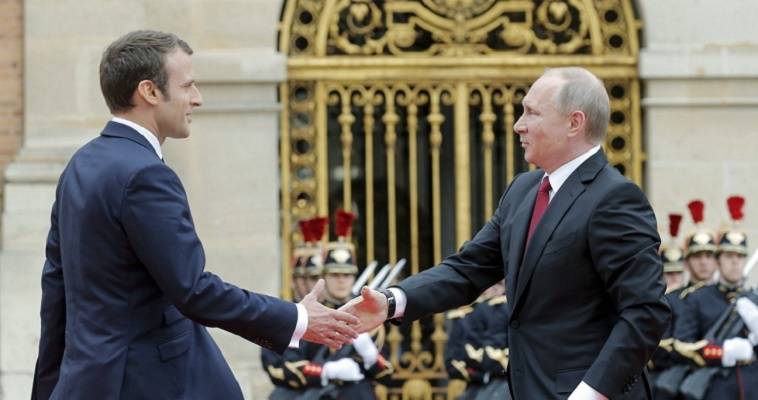 Για την σύνοδο Κορυφής Ρωσίας-ΗΠΑ στο Παρίσι συζήτησαν Πούτιν και Μακρόν