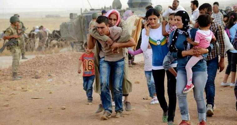 Εκατό χιλιάδες οι εκτοπισμένοι από τη νέα εισβολή του Ερντογάν στη Συρία