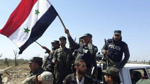 Η συριακή σημαία κυματίζει στην Μανμπίτζ… Χαστούκι σε Άγκυρα