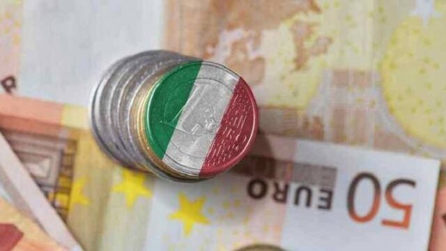 Η Ιταλία αγνοεί την ΕΕ και επιμένει για προϋπολογισμό