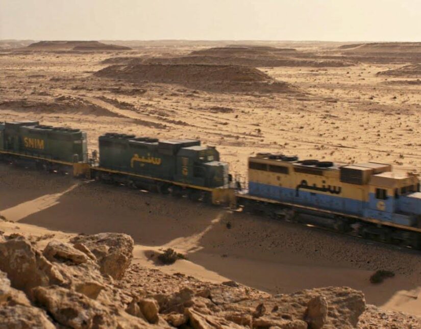 Ο πιο άγριος σιδηρόδρομος διασχίζει τη Σαχάρα