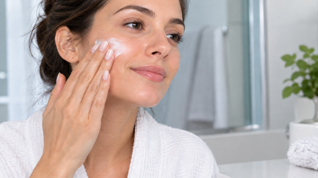 Γνωρίστε την σειρά The Skin Pharmacist της InterMed – Η κατάλληλη για την επιδερμίδα μετά το καλοκαίρι