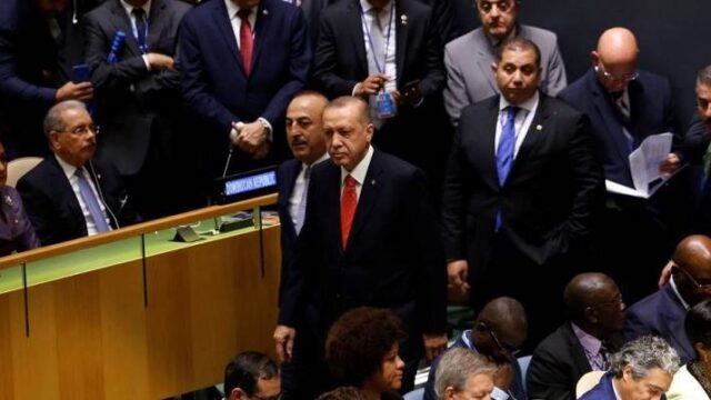 Δονήσεις στο τουρκικό πολιτικό σκηνικό, Κώστας Ράπτης