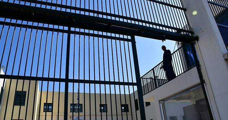 Στάση κρατουμένων στις φυλακές Αγιάς Χανίων το βράδυ