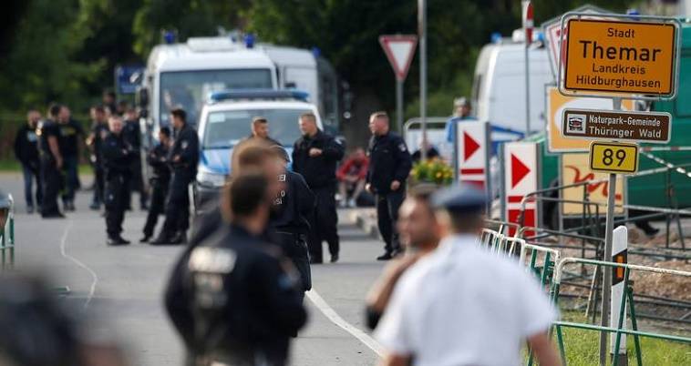 Δύο νεκροί από πυροβολισμούς σε συναγωγή στη Γερμανία