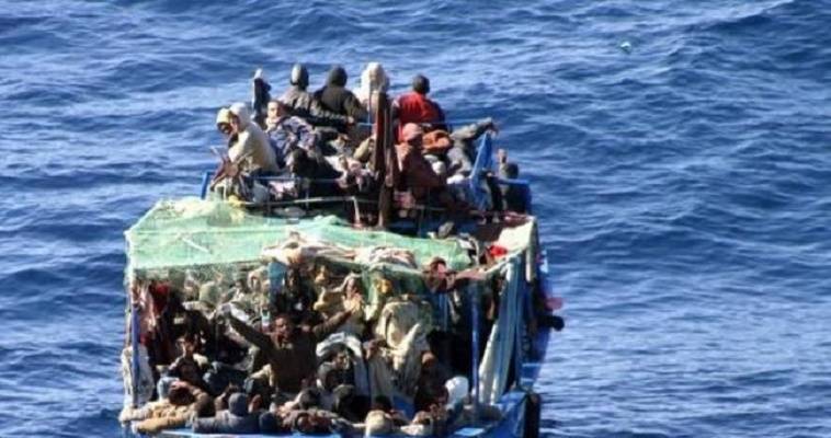 Από τη Μόρια στον Πειραιά εκατοντάδες μετανάστες