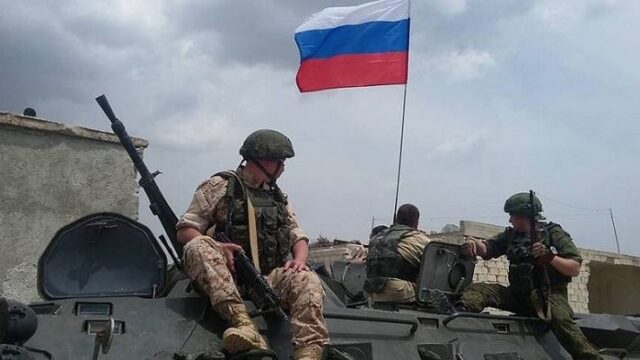 Επιπλέον Ρώσοι στρατιώτες στην Συρία… Να φύγουν οι Αμερικάνοι