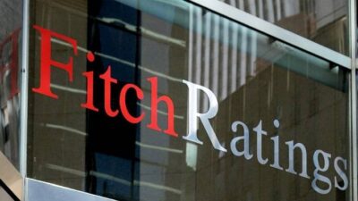 Fitch: Αναβάθμισε το αξιόχρεο της Ελλάδας στη βαθμίδα ΒΒΒ με σταθερές προοπτικές