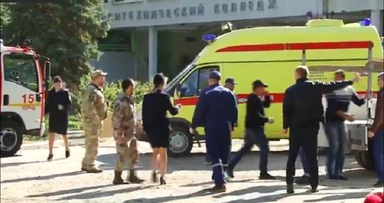 Επίθεση αυτοκτονίας με εκρηκτικά και πυρά στην Κριμαία (vid.)