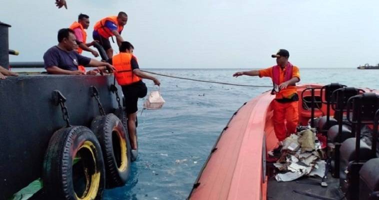 Ινδονησία: Πολύνεκρο ναυάγιο ανοικτά της Ιάβας