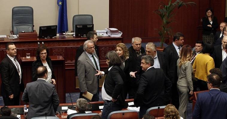 «Ζωοπανήγυρη» στο Κοινοβούλιο, καταγγέλλουν βουλευτές στα Σκόπια