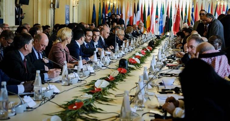 Επαφές Τσίπρα με Σίσι, Μεντβέντεφ στη διάσκεψη για τη Λιβύη