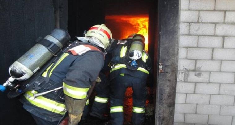 Γαλλία: 19 τραυματίες από πυρκαγιά σε πολυκατοικία