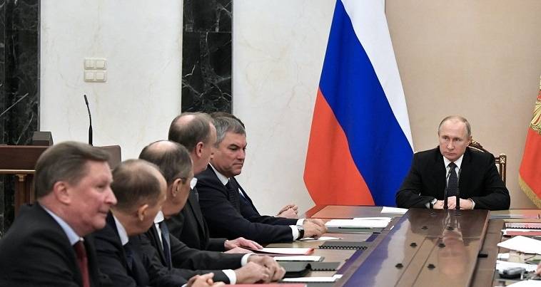 Ο Πούτιν "παραίτησε" την ρωσική κυβέρνηση