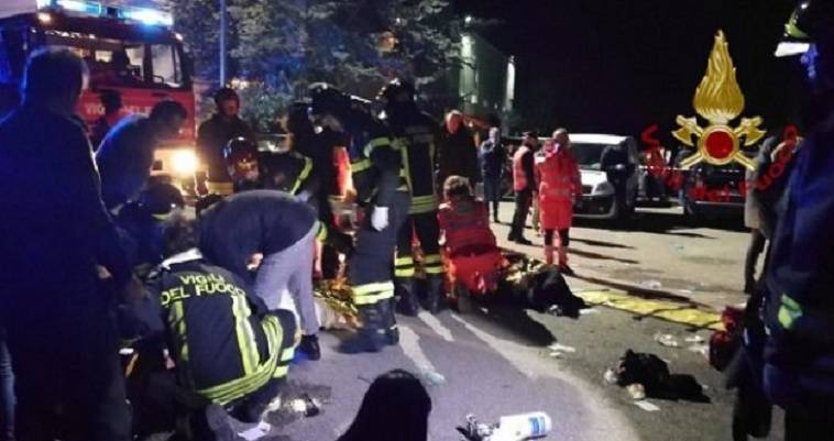 Έξι νεκροί και εκατοντάδες τραυματίες από πανικό σε συναυλία στην Ανκόνα