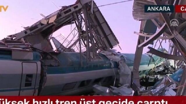 Τουρκία – εκτροχιασμός τραίνου: Νεκροί και τραυματίες