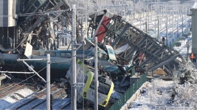 Τουρκία: Τουλάχιστον 9 νεκροί στο σιδηροδρομικό δυστύχημα