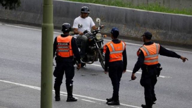 Βενεζουέλα: Σύλληψη και απέλαση Χιλιανών δημοσιογράφων