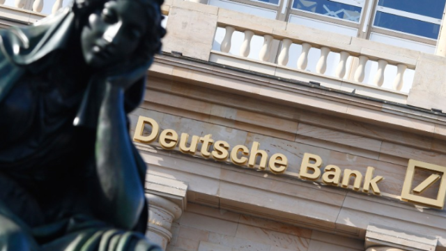 H «άριστη» Deutsche Bank στο χείλος του γκρεμού!