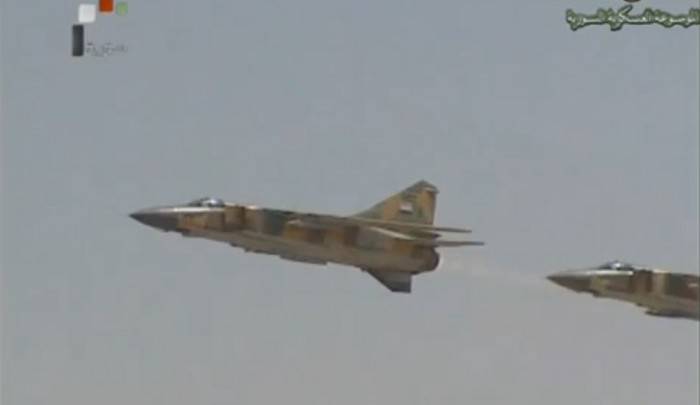 Ρωσικά και συριακά αεροπορικά πλήγματα στους αντάρτες