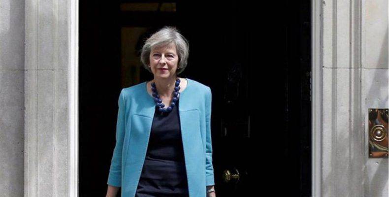 Βρετανία-Brexit: Δεν πείθει η δέσμευση της Μέι για παραίτηση