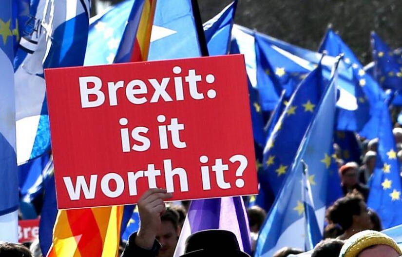 Βρετανία: Ξεπέρασαν τα 3 εκατομμύρια οι υπογραφές στην αίτηση κατά του Brexit