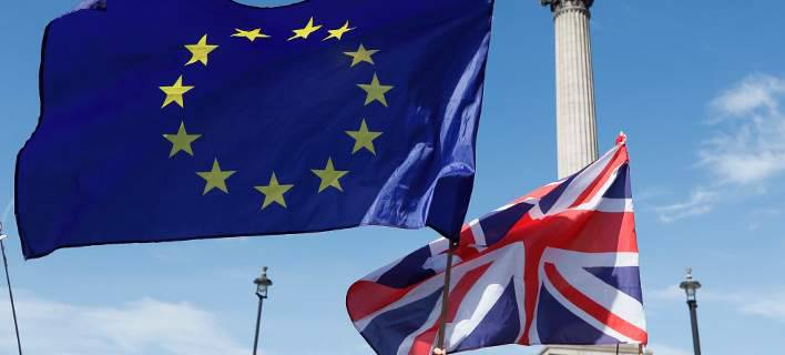Παράταση έξι μηνών στην Βρετανία από την ΕΕ για Brexit