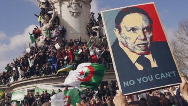 Έτοιμη για διάλογο η κυβέρνηση της Αλγερίας, σε ετοιμότητα και ο στρατός