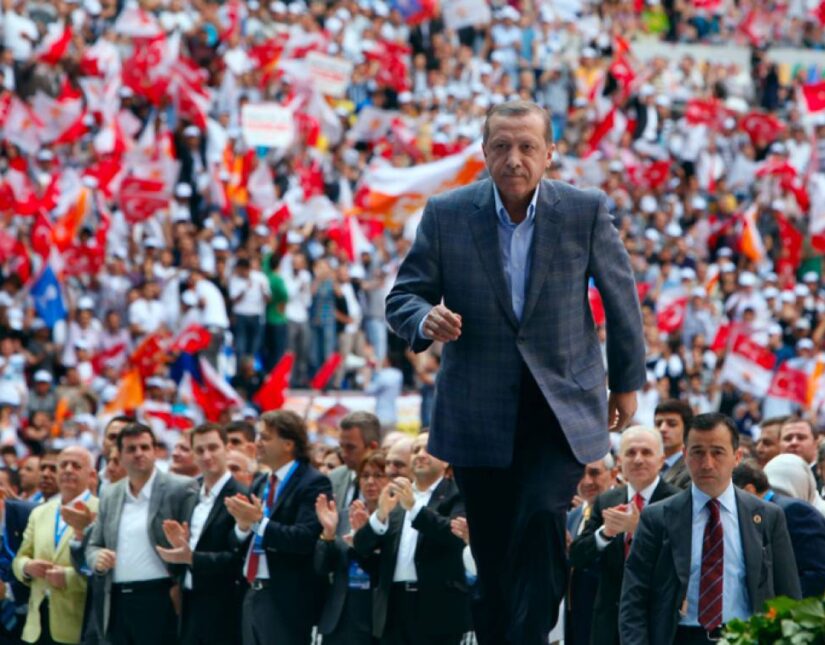 Τουρκία- εκλογές: Ο Ερντογάν χάνει την Άγκυρα αλλά κερδίζει την Κωνσταντινούπολη