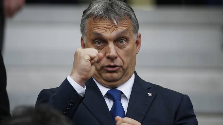 Deutsche Welle: Πώς ο Όρμπαν απομακρύνει την Ουγγαρία από την ΕΕ