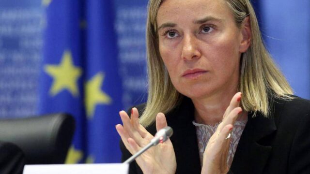 Η ΕΕ απομάκρυνε την αποστολή της από την Τρίπολη, ζητεί τον τερματισμό των μαχών