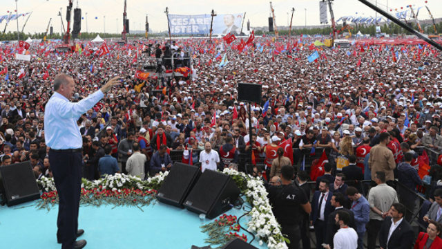 Έκανε ο Ερντογάν το μοιραίο λάθος πριν από τις δημοτικές εκλογές;, Κώστας Ράπτης