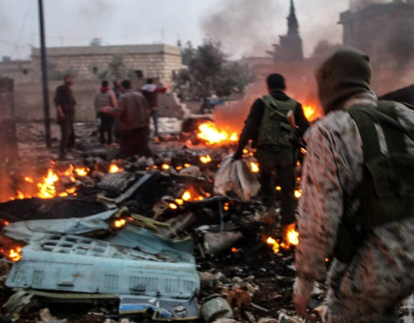 Συρία: Τουλάχιστον 15 νεκροί από έκρηξη στην αγορά της Τζισρ αλ-Σουγούρ