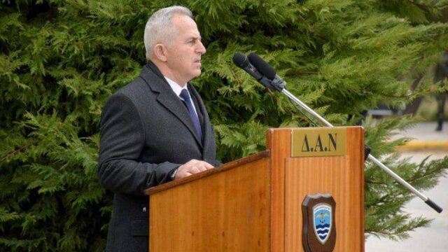 Επίσκεψη με νόημα του υπουργού Εθνικής Άμυνας Ευ. Αποστολάκη στην Ρω