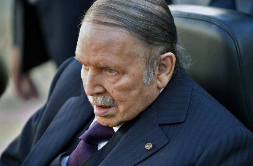 Αλγερία: Ο στρατός ζητάει ο πρόεδρος Μπουτεφλίκα να αποχωρήσει αμέσως