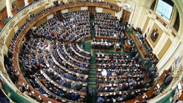 Βρετανία: Οι βουλευτές προειδοποιούν ότι το κοινοβούλιο κινδυνεύει όπως η Νοτρ Νταμ