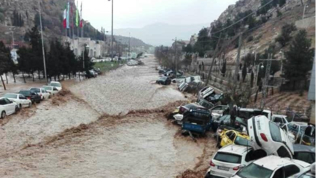 Ιράν: Στους 62 ανήλθε ο αριθμός των νεκρών από τις καταστροφικές πλημμύρες