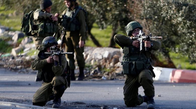 Ισραήλ: Στρατιώτες πυροβόλησαν 16χρονο Παλαιστίνιο που είχε δεμένα μάτια και χέρια