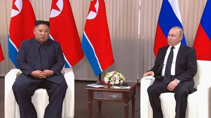 Στηρίζει Βόρεια Κορέα – Κιμ, ο Πούτιν
