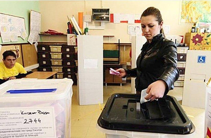 Έκλεισαν οι κάλπες για τις προεδρικές εκλογές στα Σκόπια και την υπόλοιπη χώρα